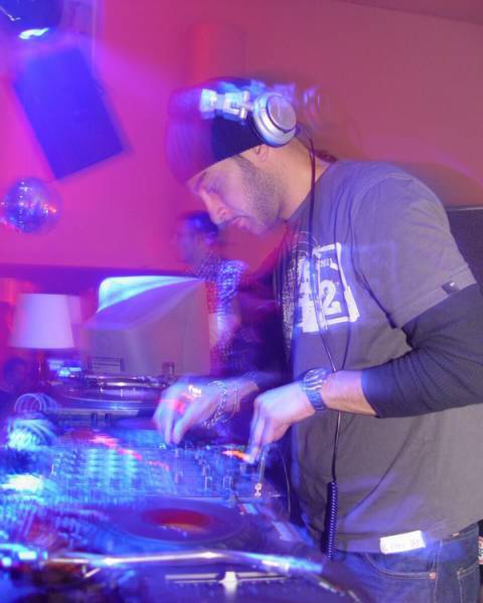 Armand van Helden — artist photo