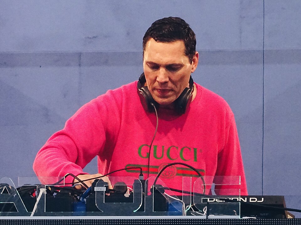 Tiësto — artist photo